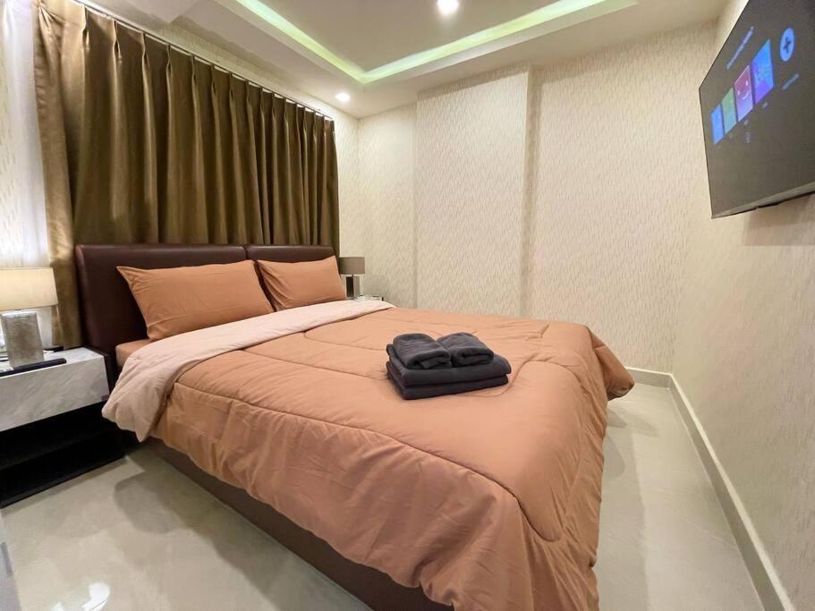 Large Luxury, Pool View, Grand Avenue, Pattaya - 202 Apartment Exterior foto