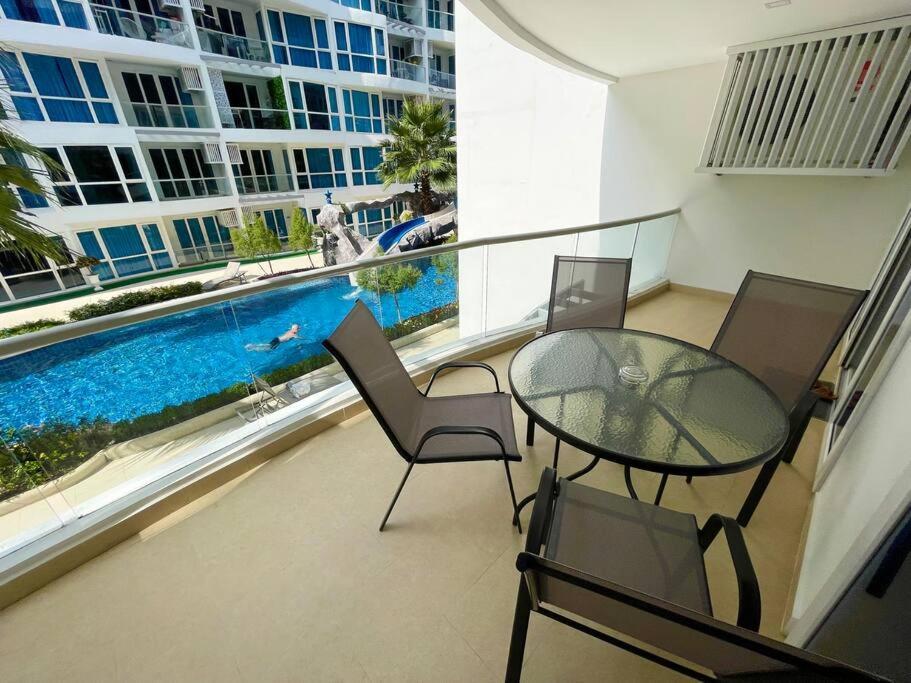Large Luxury, Pool View, Grand Avenue, Pattaya - 202 Apartment Exterior foto